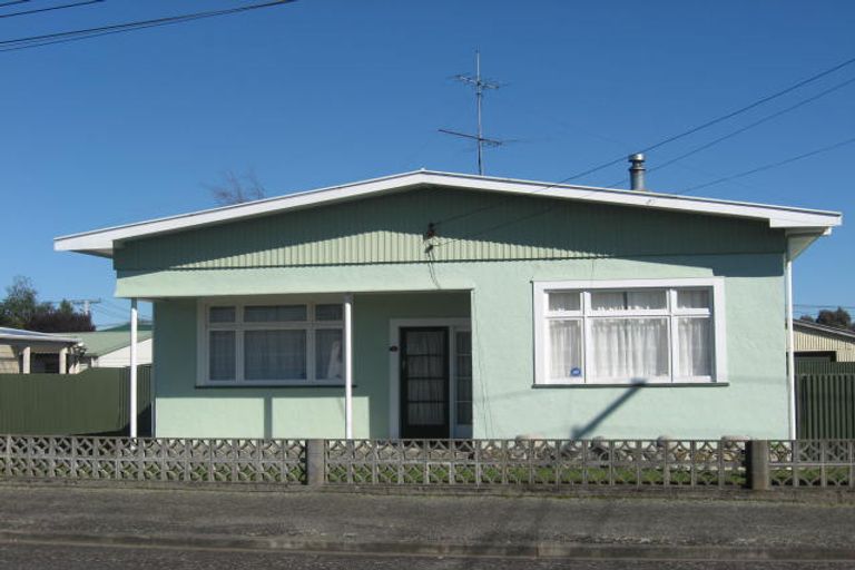 Photo of property in 3 Davy Street, Carterton, 5713