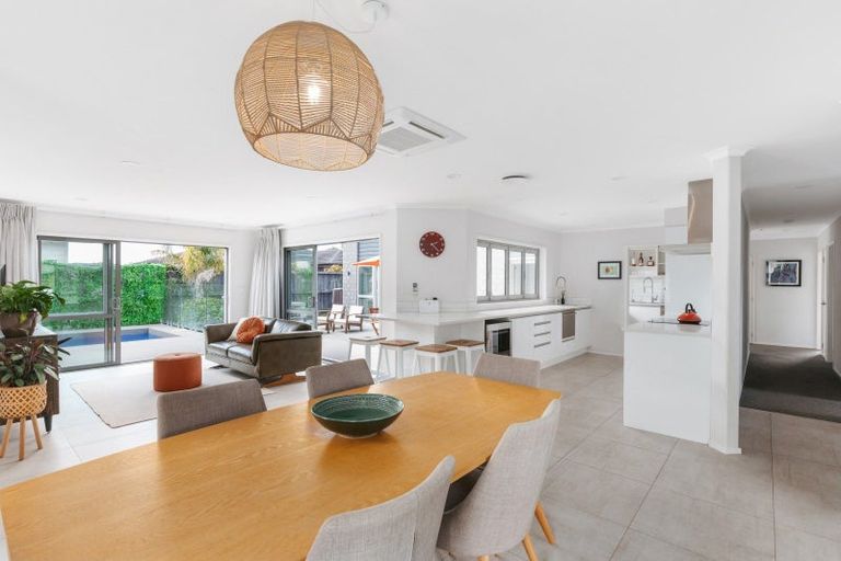 Photo of property in 79 The Boulevard, Papamoa Beach, Papamoa, 3118