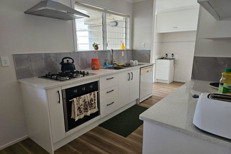 Photo of property in 5 Coxhead Road, Manurewa, Auckland, 2102