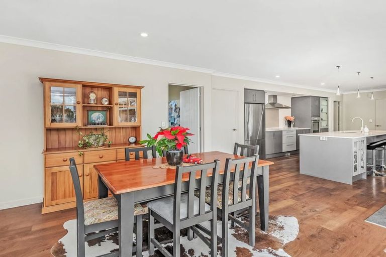 Photo of property in 30 Sunnyside Road, Coatesville, 0793