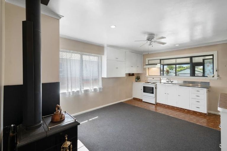 Photo of property in 76 Mackworth Street, Woolston, Christchurch, 8062