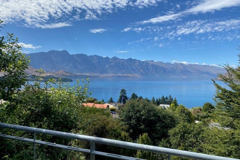 Photo of property in 7c Strawberry Lane, Fernhill, Queenstown, 9300