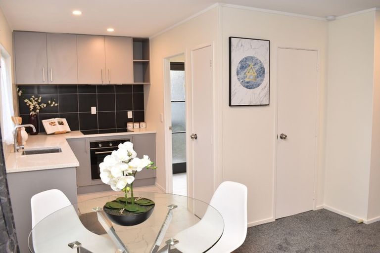 Photo of property in 1/35 Secretariat Place, Randwick Park, Auckland, 2105