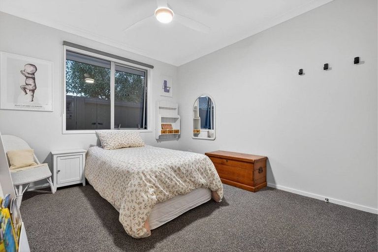 Photo of property in 33 Te Kio Crescent, Papamoa Beach, Papamoa, 3118