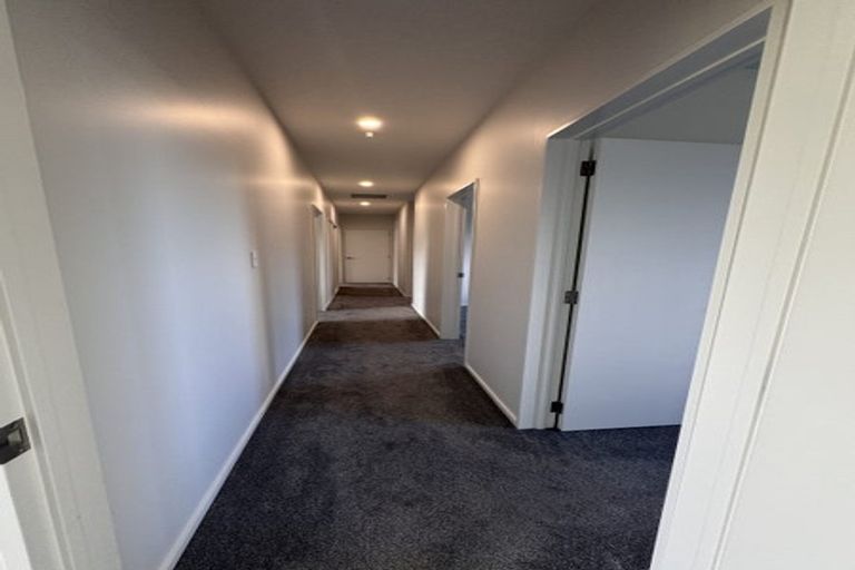 Photo of property in 92 Muirhill Street, Halswell, Christchurch, 8025