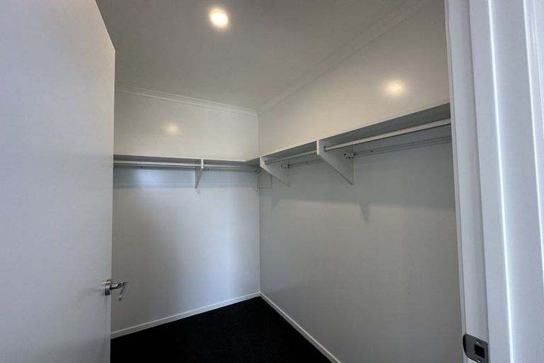 Photo of property in 30 Te Piriti Road, One Tree Point, 0118