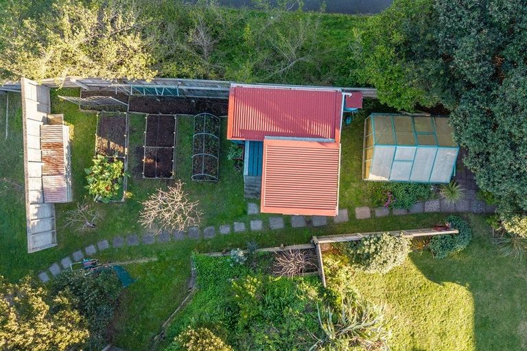 Photo of property in 50 Moana Street, Otaki Beach, Otaki, 5512
