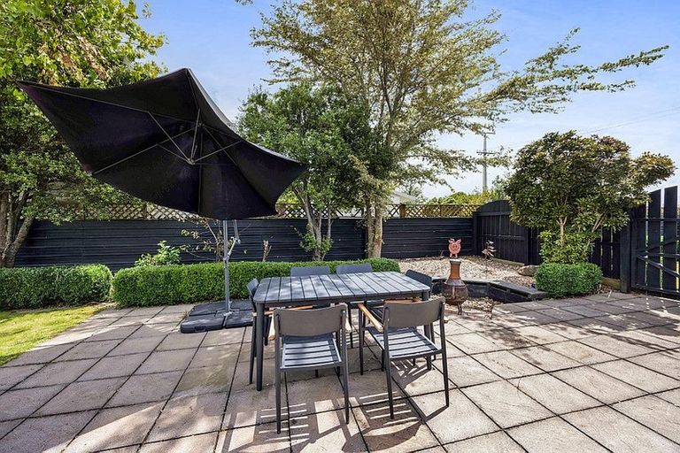 Photo of property in 12 Hunter Street, Normanby, Hawera, 4614