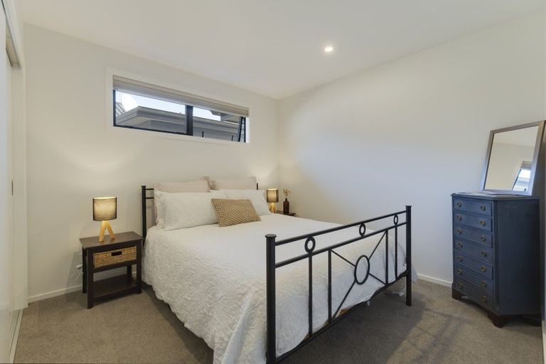 Photo of property in 9 Fallow Street, Jacks Point, 9371