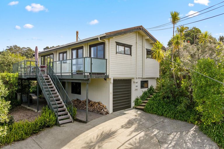 Photo of property in 14 Penguin Street, Leigh, Warkworth, 0985