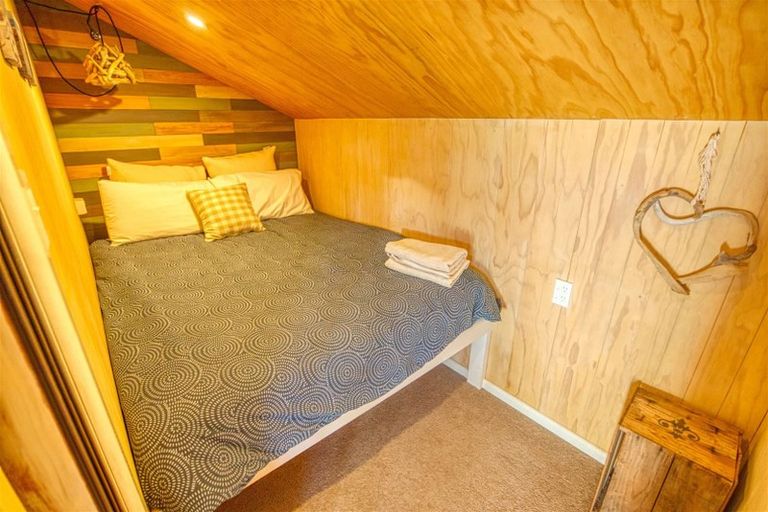 Photo of property in 33 The Strand, Okarito, Whataroa, 7886