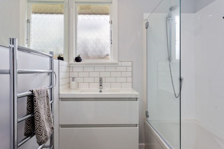 Photo of property in 6 Weston Place, Rangiora, 7400