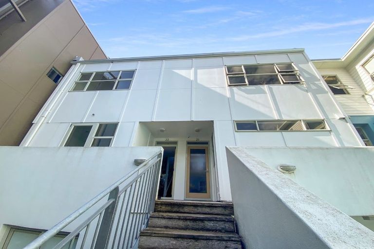 Photo of property in 22/30 Hanson Street, Mount Cook, Wellington, 6021