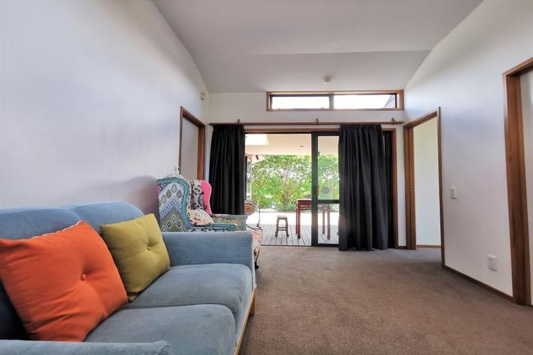 Photo of property in 3 Kimberly Grove, Greenhithe, Auckland, 0632