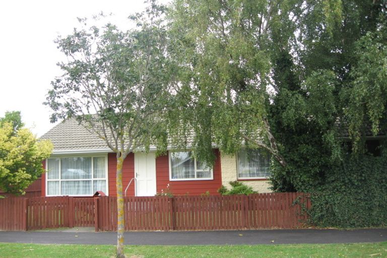 Photo of property in 1/2 Haslam Crescent, Hoon Hay, Christchurch, 8025