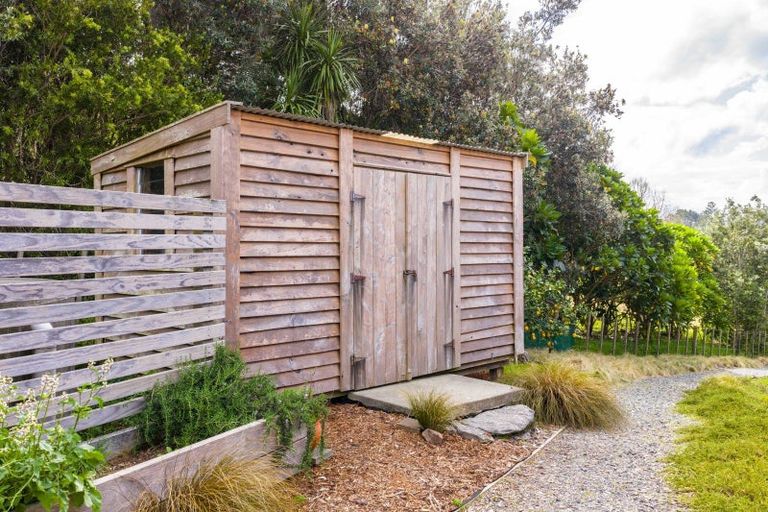 Photo of property in 25 Devich Road, Mangawhai, Wellsford, 0975