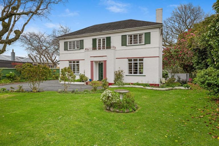 Photo of property in 174 Brooklands Road, Vogeltown, New Plymouth, 4310