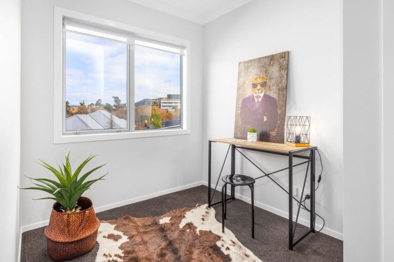 Photo of property in 8 Tieke Lane, Kenepuru, Porirua, 5022