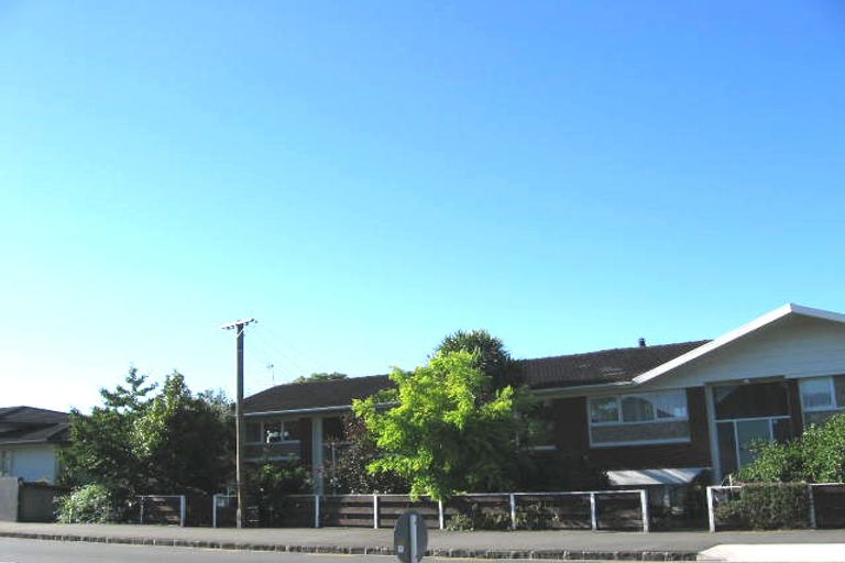 Photo of property in 3/49 Kitchener Road, Milford, Auckland, 0620