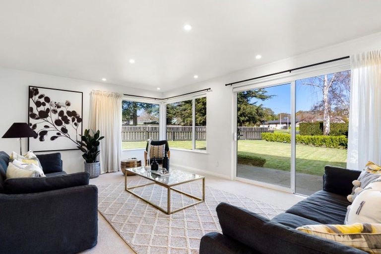 Photo of property in 42 Iona Road, Havelock North, 4130