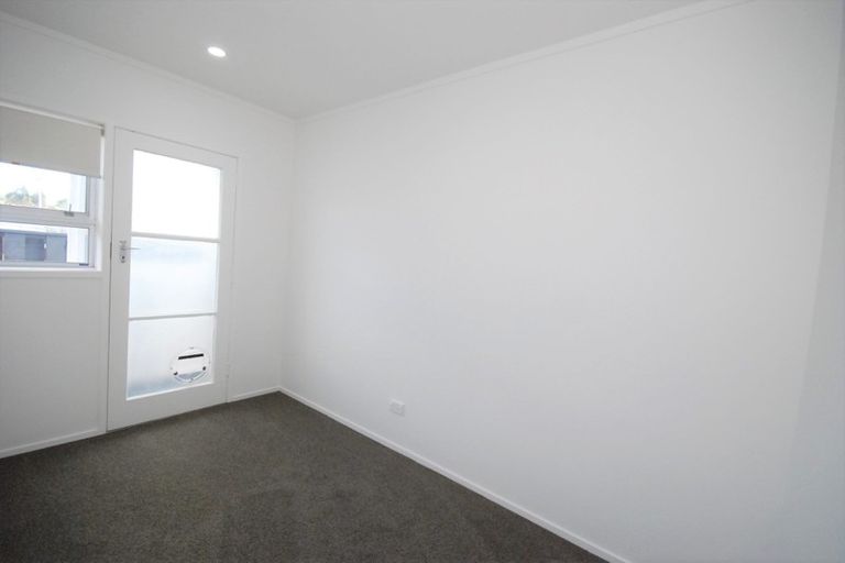 Photo of property in 2/25 Riverview Road, Panmure, Auckland, 1072