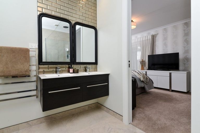 Photo of property in 2 Audrey Place, Flagstaff, Hamilton, 3210