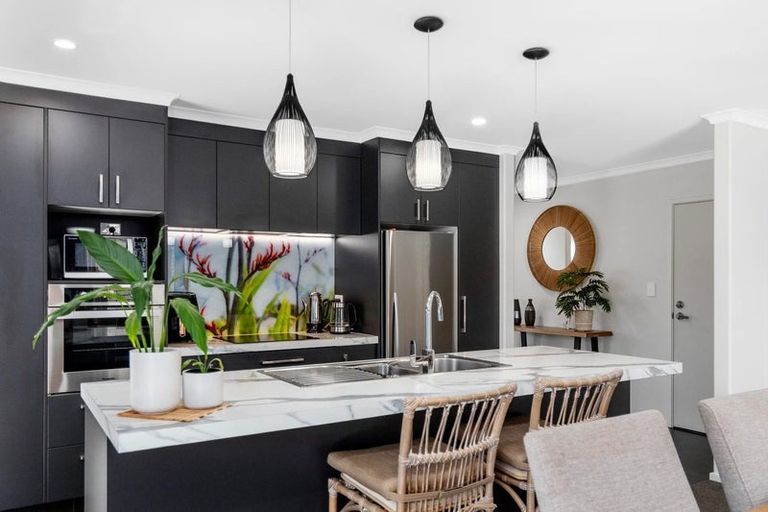 Photo of property in 18 Bill Miller Drive, Papamoa, 3118