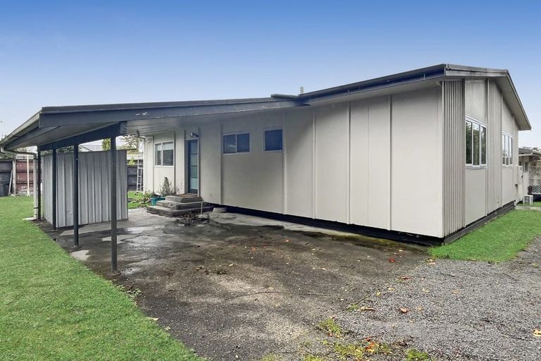 Photo of property in 2/2 Wembley Place, Richmond Heights, Taupo, 3330