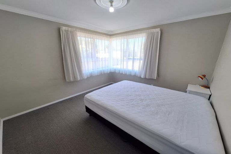 Photo of property in 21 Tarahua Road, Vogeltown, New Plymouth, 4310