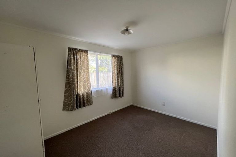 Photo of property in 4 Elvira Place, Ranui, Auckland, 0612