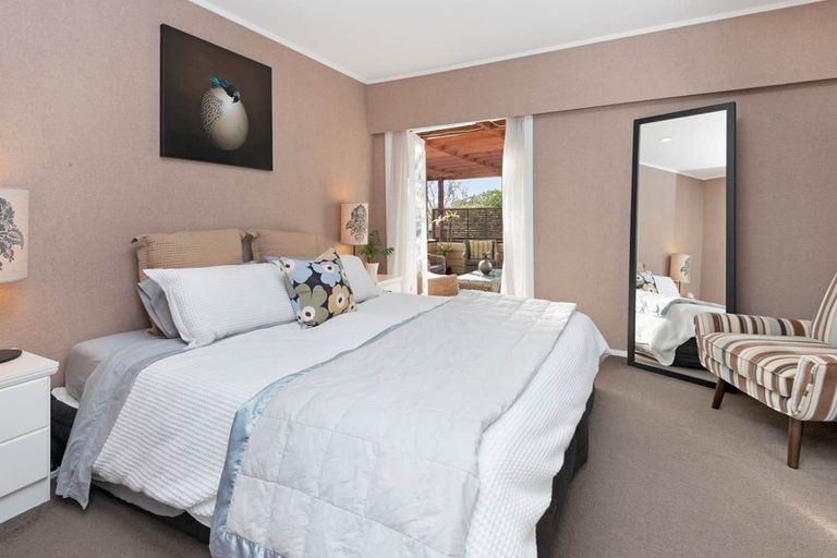 Photo of property in 29 Bert Wilson Place, Cockle Bay, Auckland, 2014