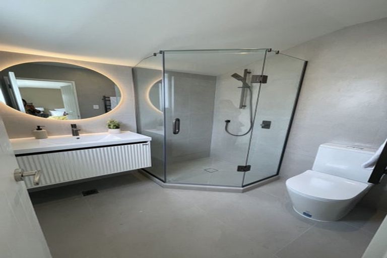 Photo of property in 6c Law Street, Torbay, Auckland, 0630