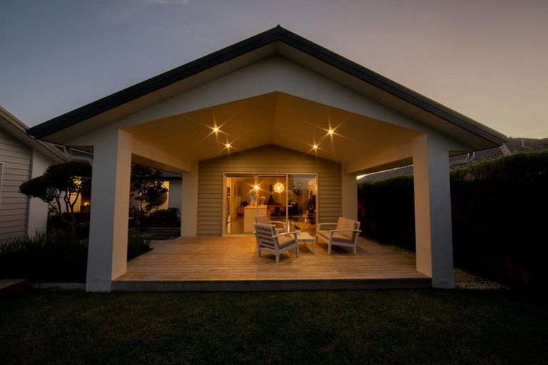 Photo of property in 7 Sarcodia Place, Papamoa Beach, Papamoa, 3118