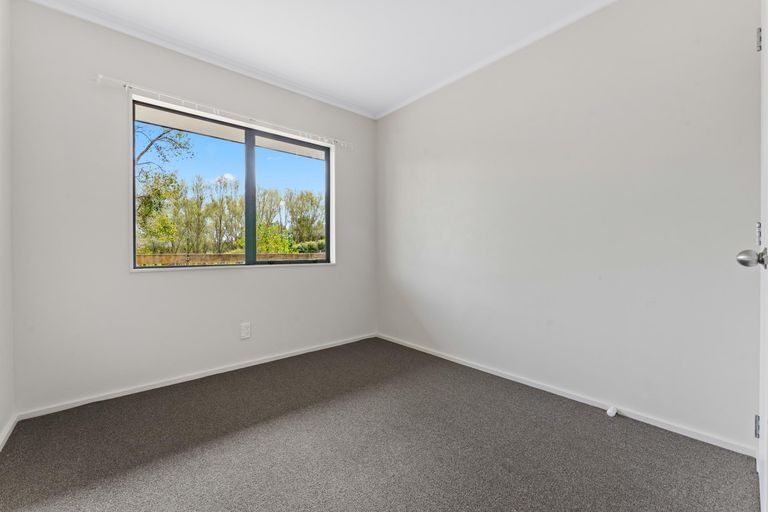 Photo of property in 30a Settlement Road, Kaiwaka, 0573