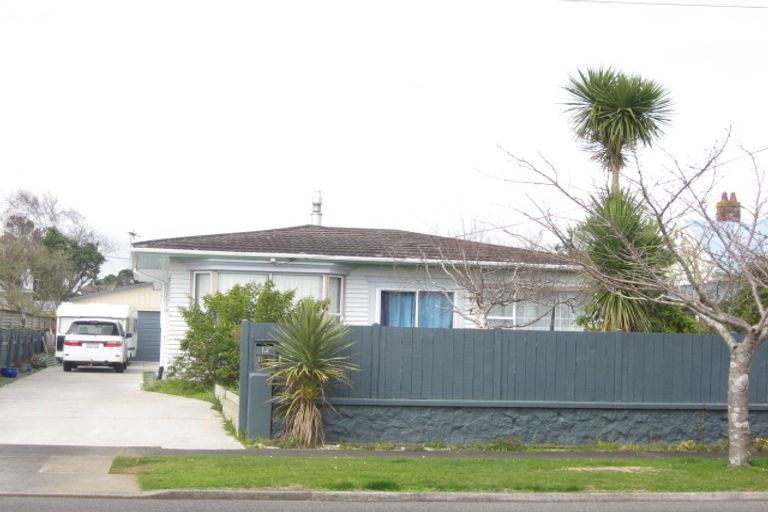 Photo of property in 12 Rawhiti Street, Vogeltown, New Plymouth, 4310