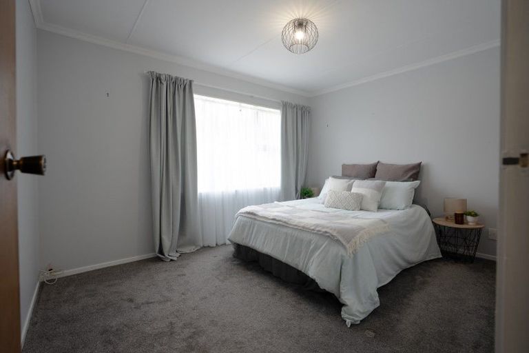 Photo of property in 10 Kapui Place, Waitara, 4320