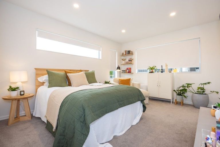 Photo of property in 32 Celestial Crescent, Orewa, 0931