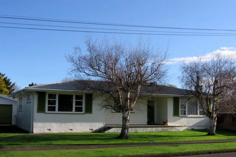Photo of property in 22 Kent Crescent, Awapuni, Palmerston North, 4412