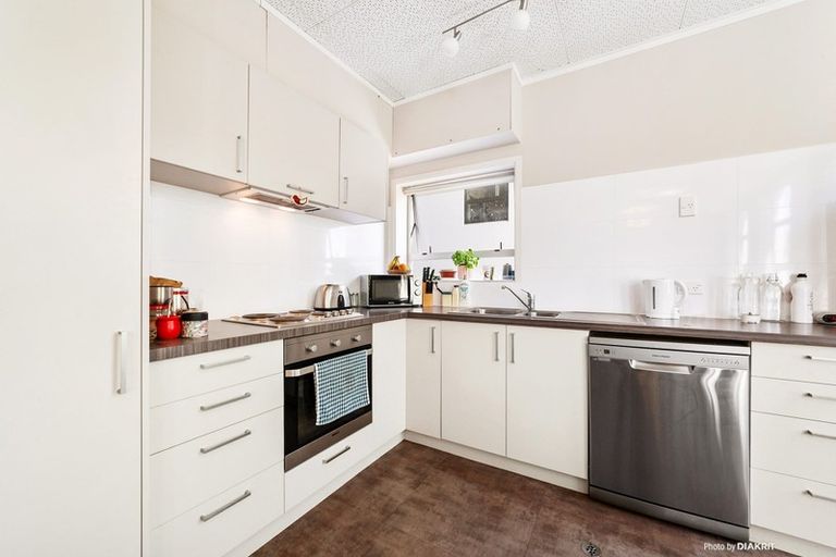 Photo of property in Molesworth House, 9/101a Molesworth Street, Thorndon, Wellington, 6011