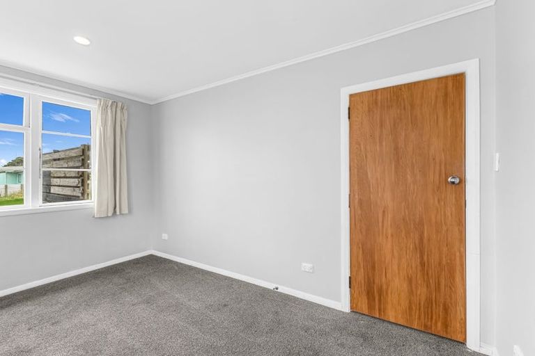 Photo of property in 29 Wilson Street, Waverley, 4510