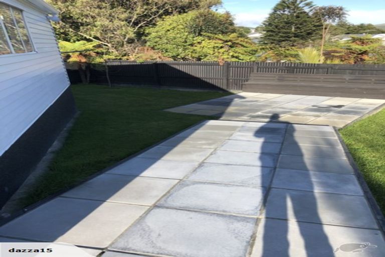 Photo of property in 26 Raroa Terrace, Tawa, Wellington, 5028