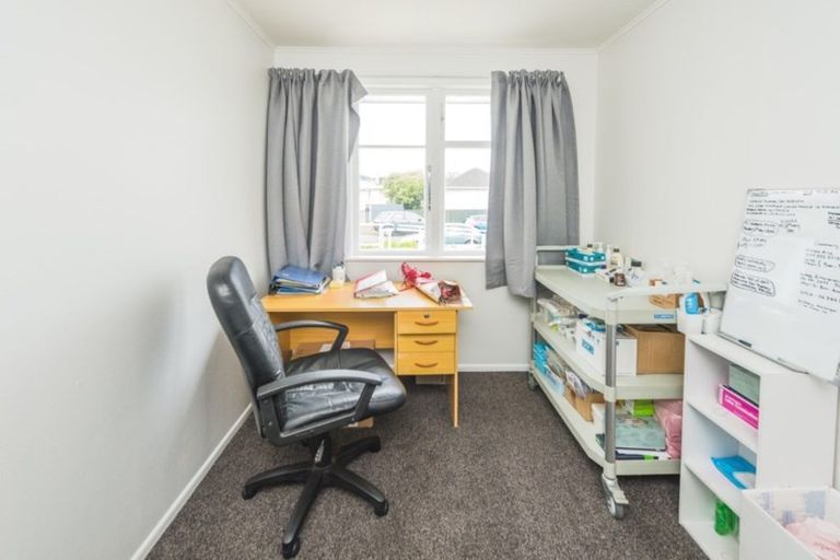 Photo of property in 21 Camellia Avenue, Aramoho, Whanganui, 4500