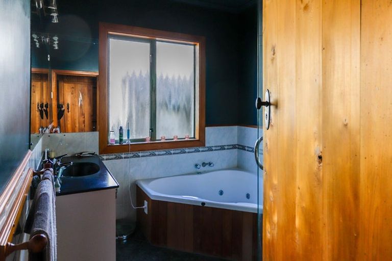 Photo of property in 16 Maitland Street, Strathern, Invercargill, 9812