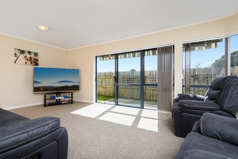 Photo of property in 313 Gravatt Road, Papamoa Beach, Papamoa, 3118