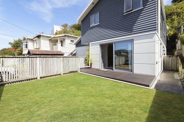 Photo of property in 101b Tauhinu Road, Miramar, Wellington, 6022