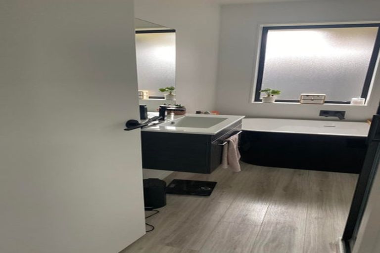 Photo of property in 326 Halswell Junction Road, Halswell, Christchurch, 8025