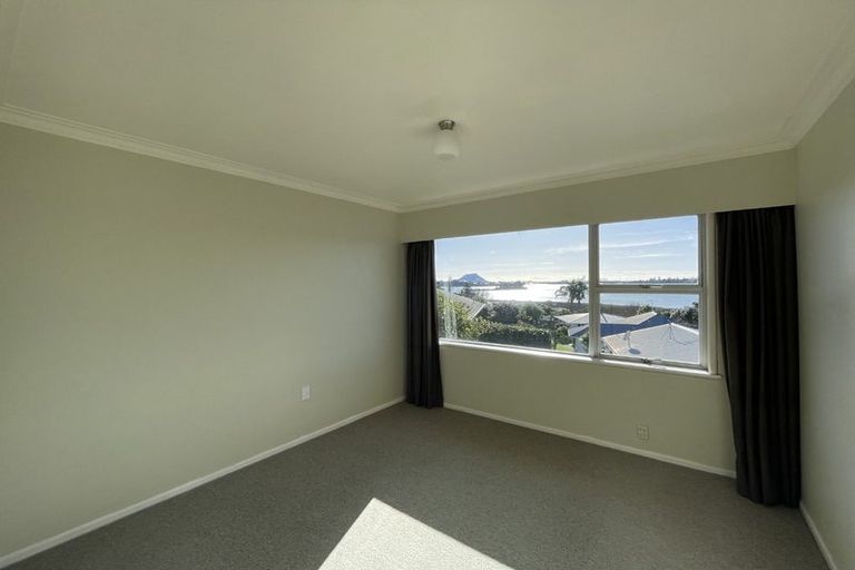 Photo of property in 38a Churchill Road, Murrays Bay, Auckland, 0630