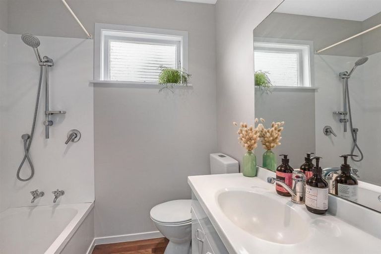 Photo of property in 123 Wellington Road, Wainuiomata, Lower Hutt, 5014