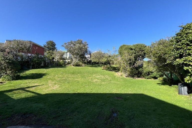 Photo of property in 14 John Street, Titahi Bay, Porirua, 5022