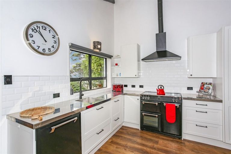 Photo of property in 178 Bald Hill Road, Waiuku, 2681